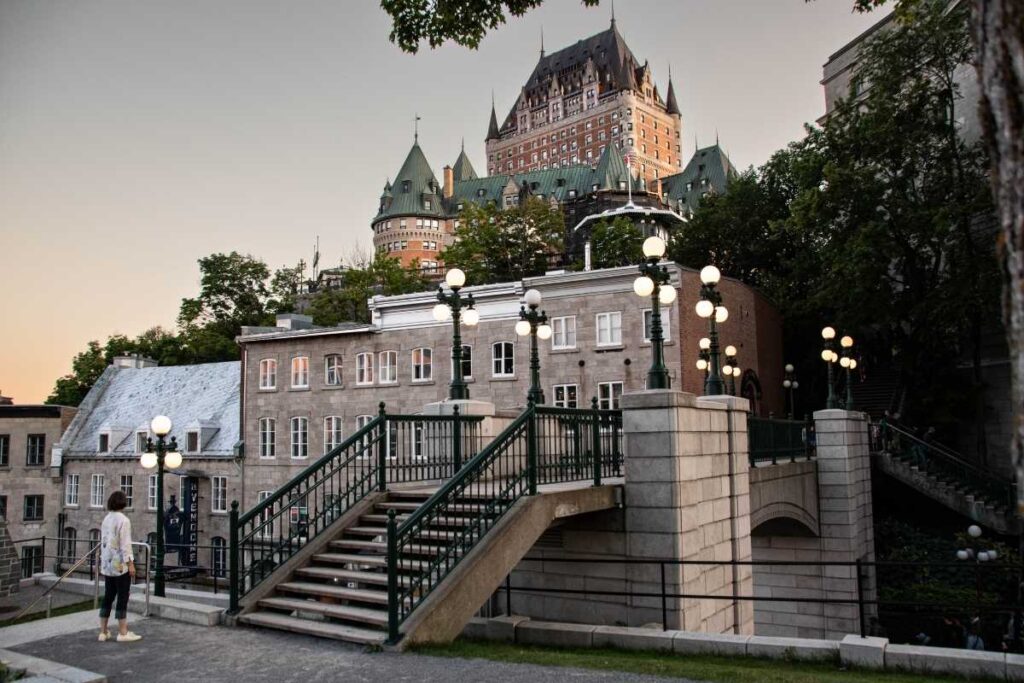 quebec city sunset chateau frontenac